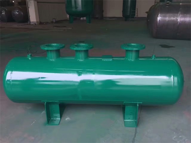 1679991473376569.jpeg 龙港龙港龙港蒸汽分气缸1.jpeg